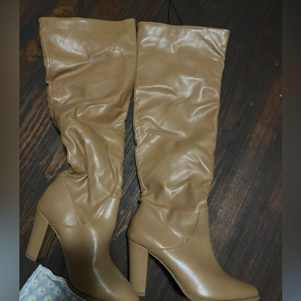 Express Tan Heeled Boots